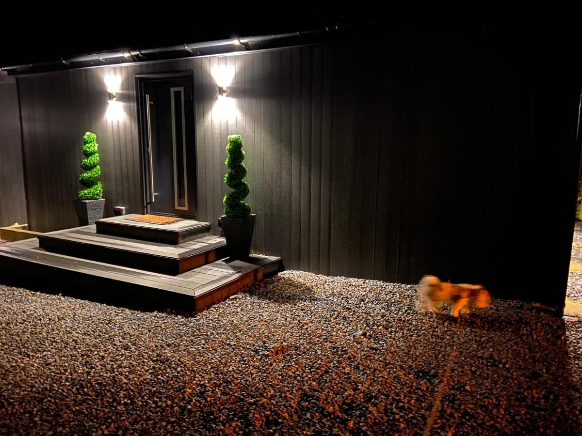 Loudoun Mains Luxury Lodges Newmilns Exterior photo