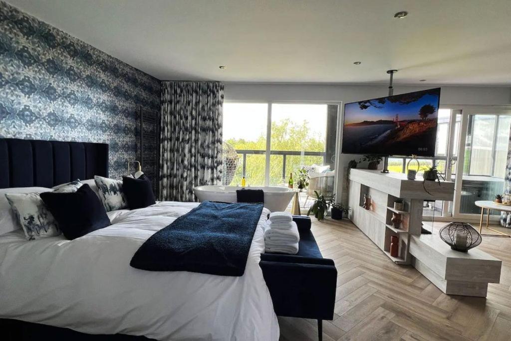 Loudoun Mains Luxury Lodges Newmilns Exterior photo